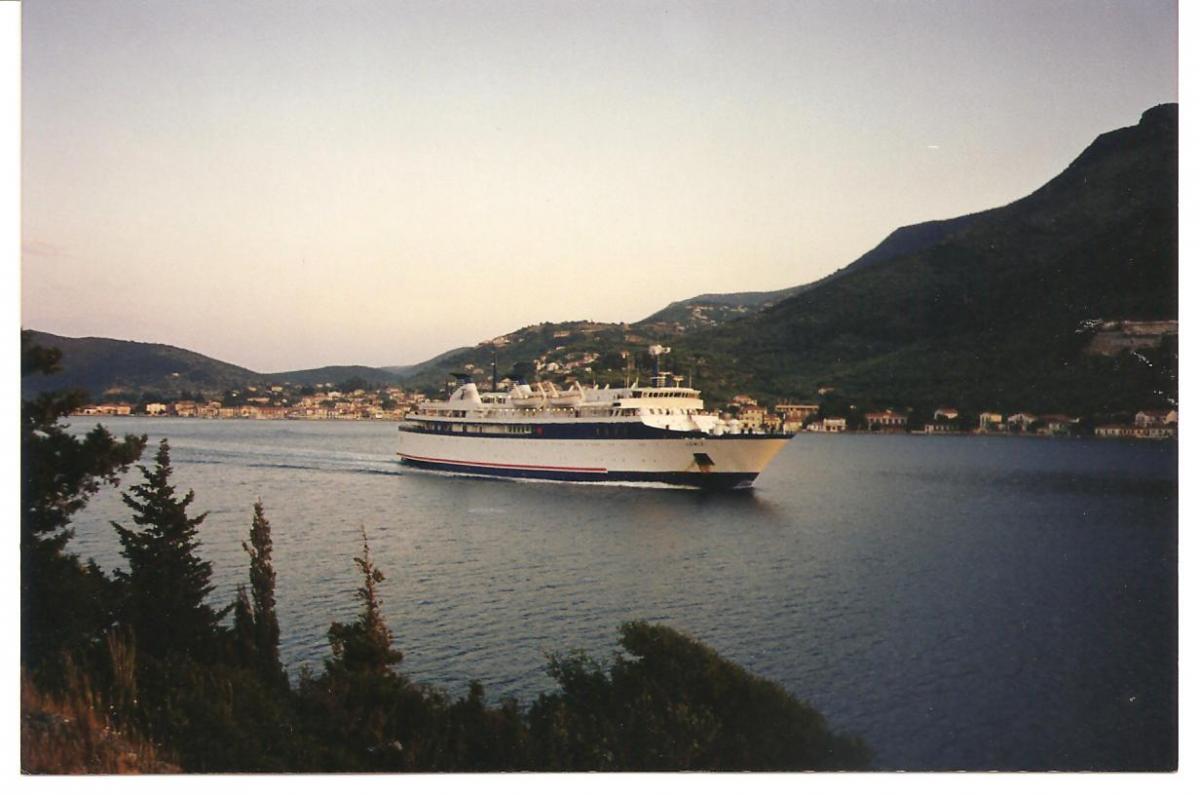 ����� 1999