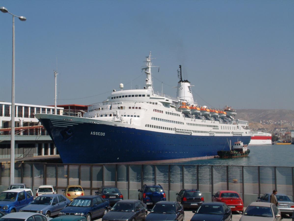assedo in piraeus 2002