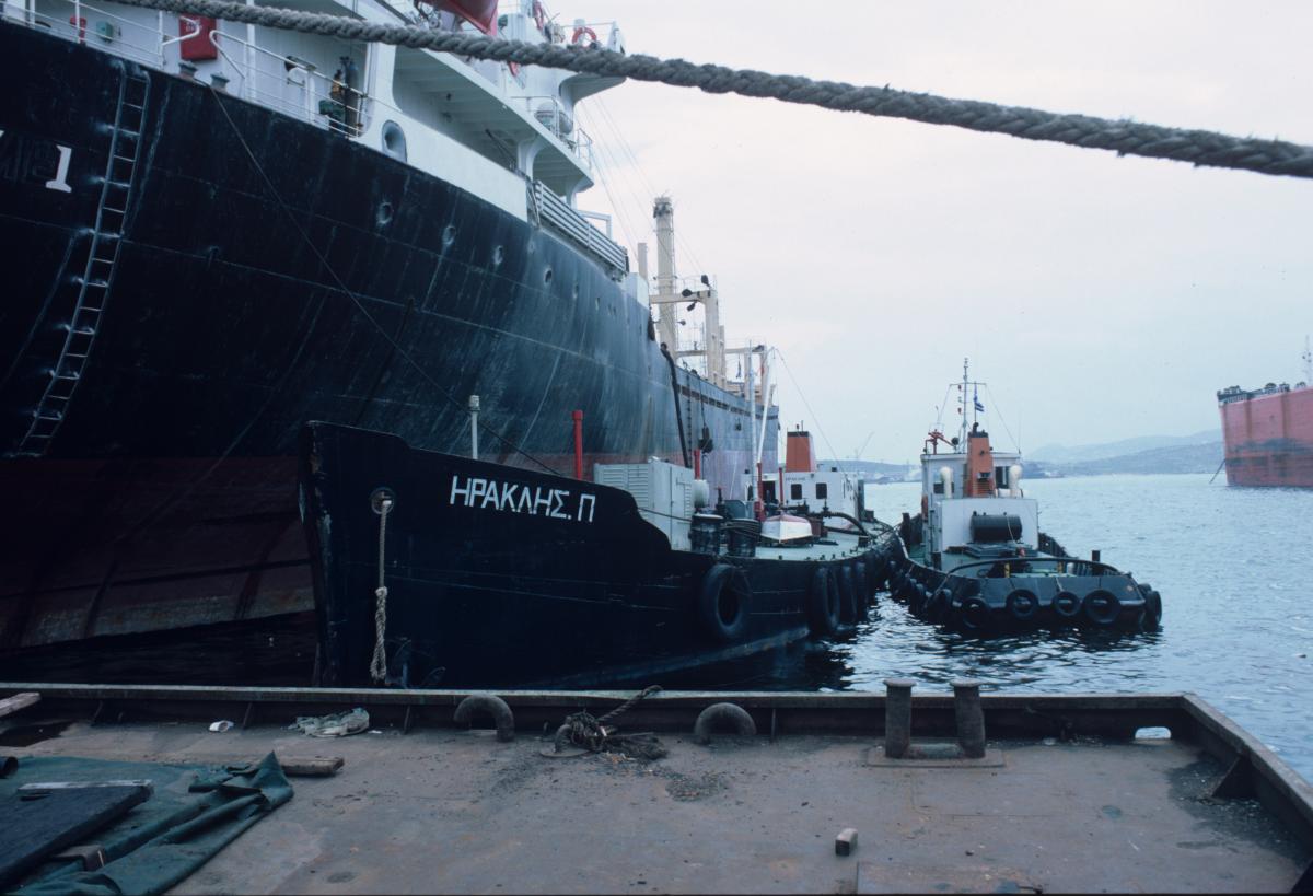 iraklis p and tug in nafsi 1984
