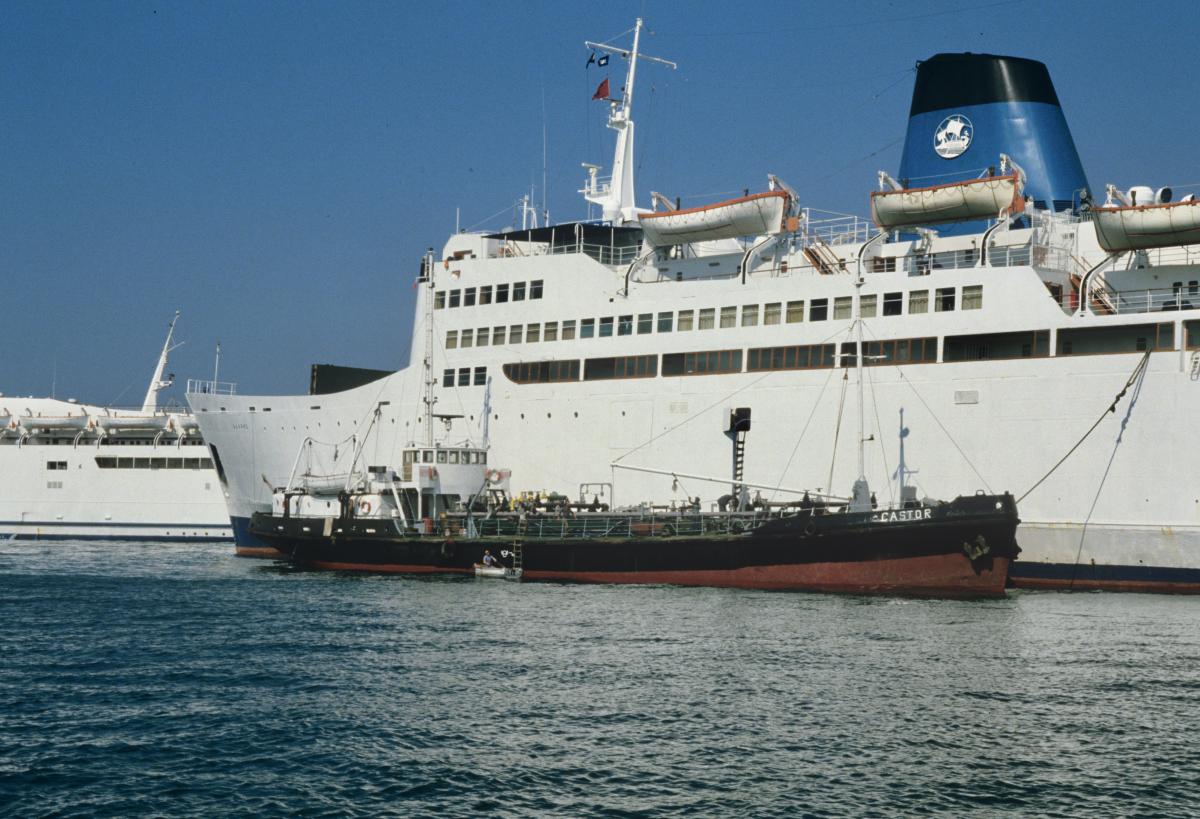 castor in piraeus 1984