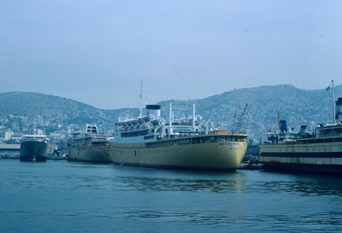 med star and sky in nafsi in 84