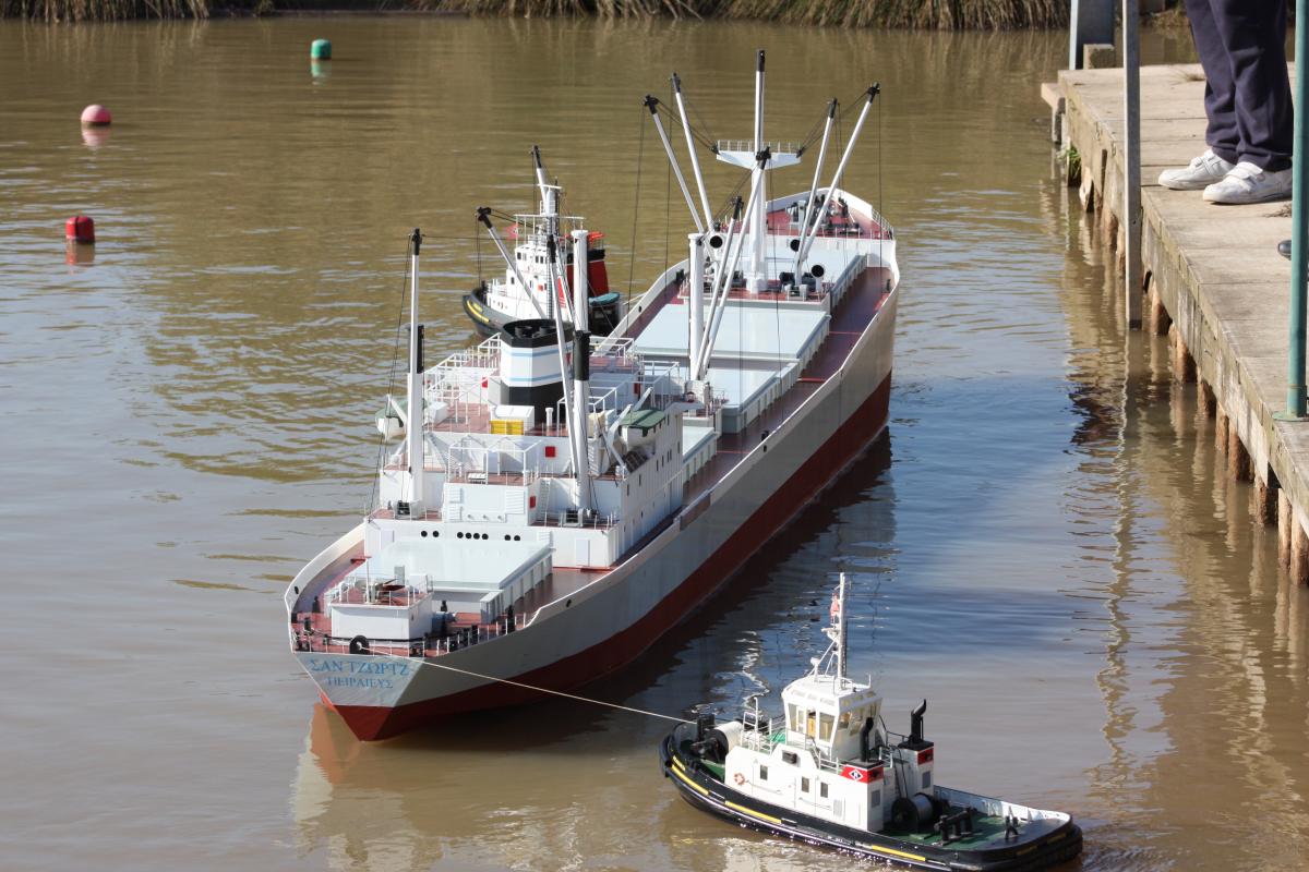 michael lemos of london owned this ship the san george an sd14 ship built in sunderland
we built a model of 1/32nd shale at 15 feet long